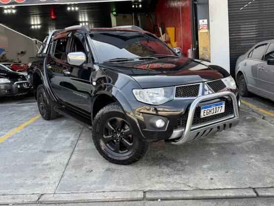 MITSUBISHI L200 TRITON 3.5 HPE 4X4 CD V6 24V FLEX 4P AUTOMÁTICO